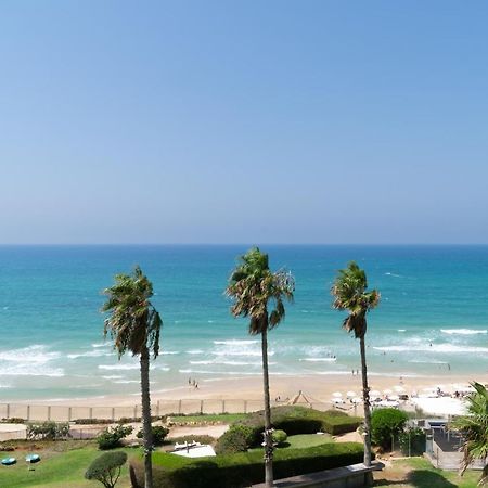 Sea View Stylish 1Br With Balcony By Beachfront Stay Herzelia エクステリア 写真