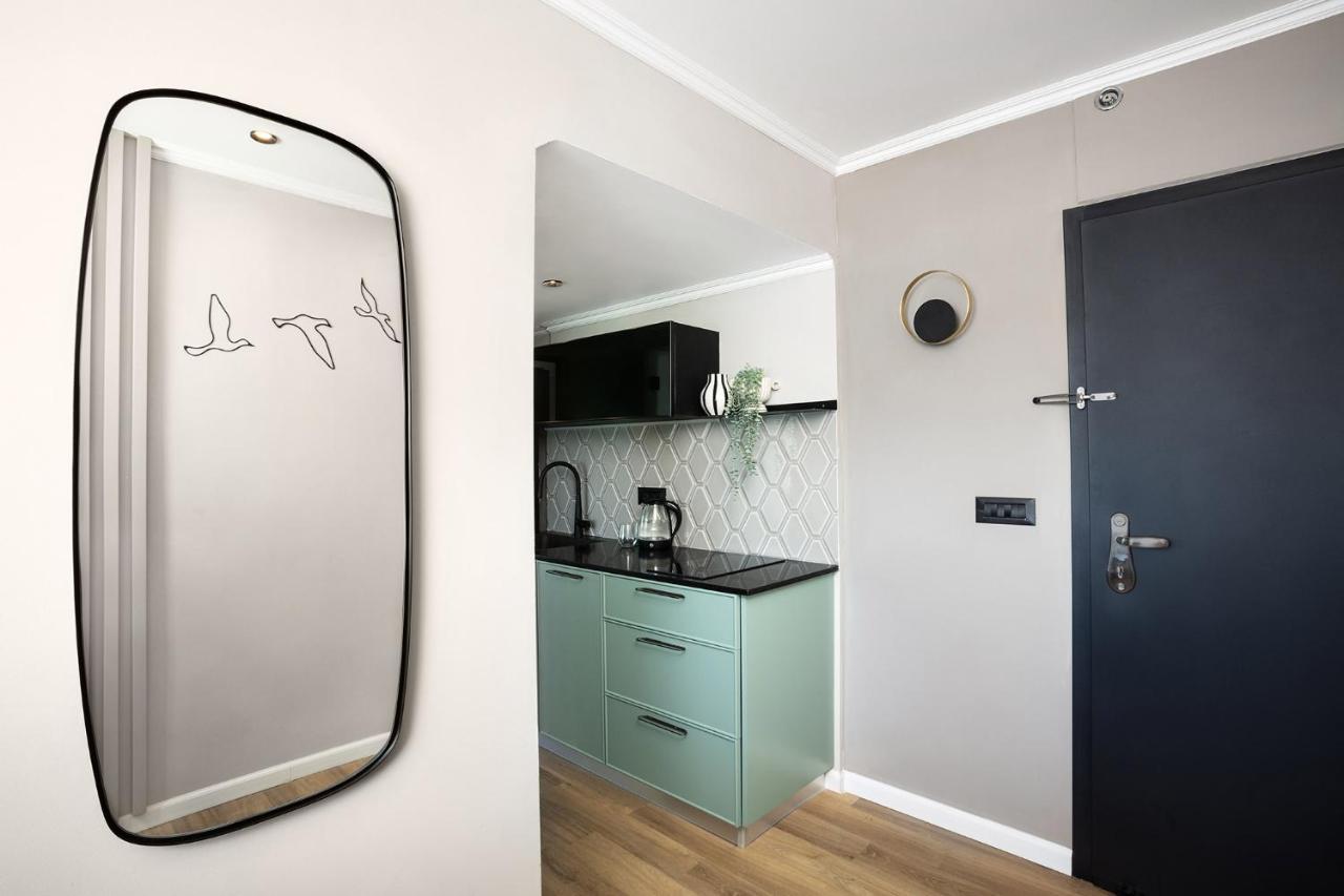 Sea View Stylish 1Br With Balcony By Beachfront Stay Herzelia エクステリア 写真