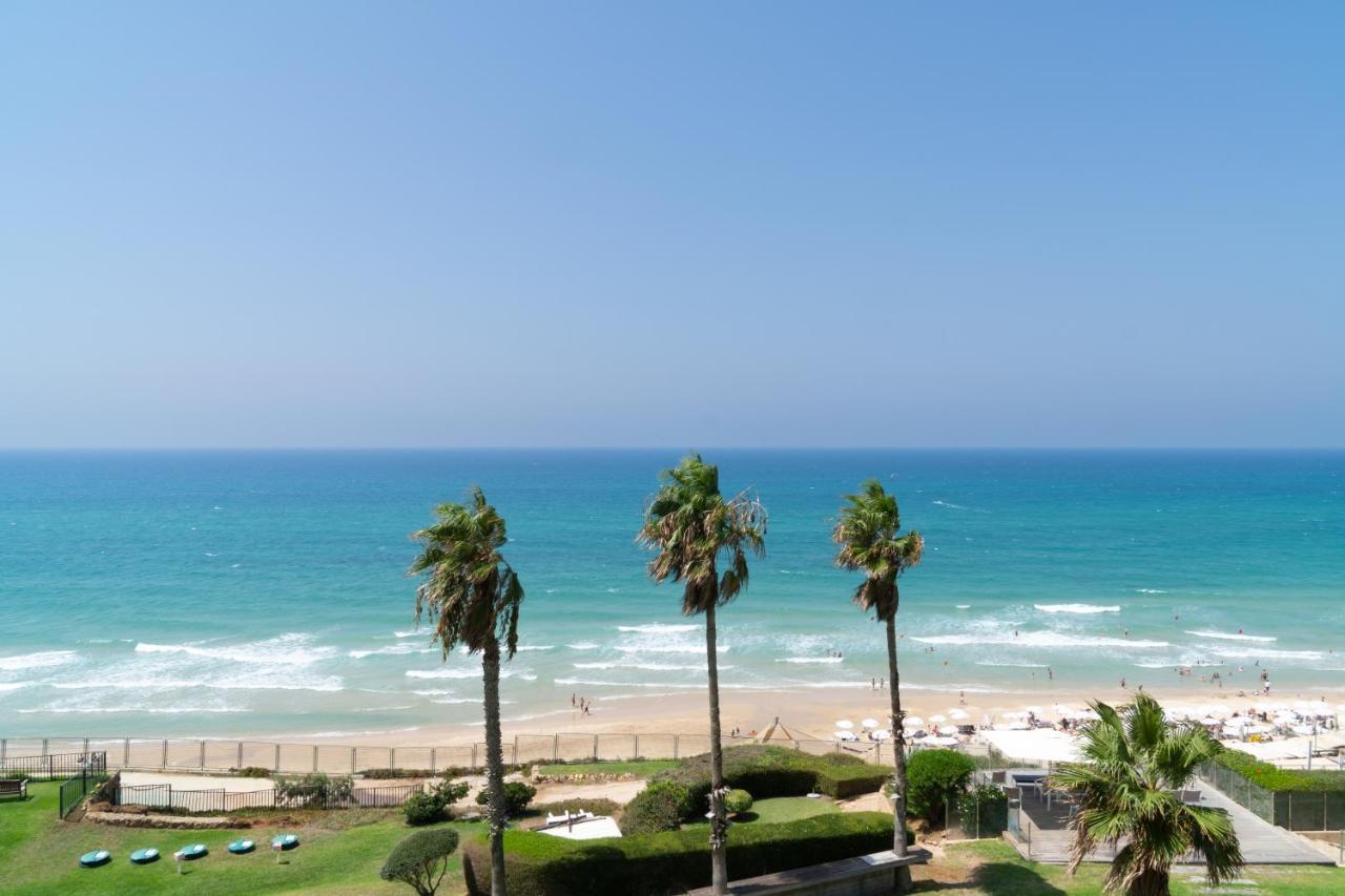 Sea View Stylish 1Br With Balcony By Beachfront Stay Herzelia エクステリア 写真